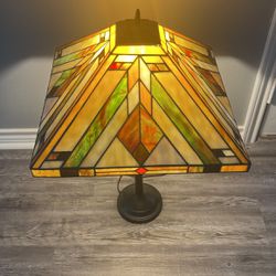 Desk Lamp With Tiffany Style Shade
