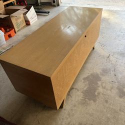 Lane Cedar Chest with original tags & inserts