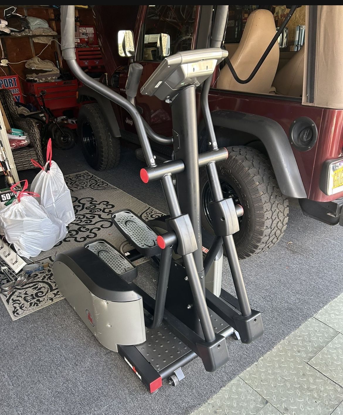 IRONMAN Ascender Elliptical