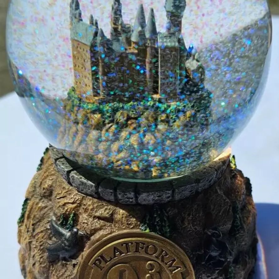 Harry Potter Musical Glitter Globe