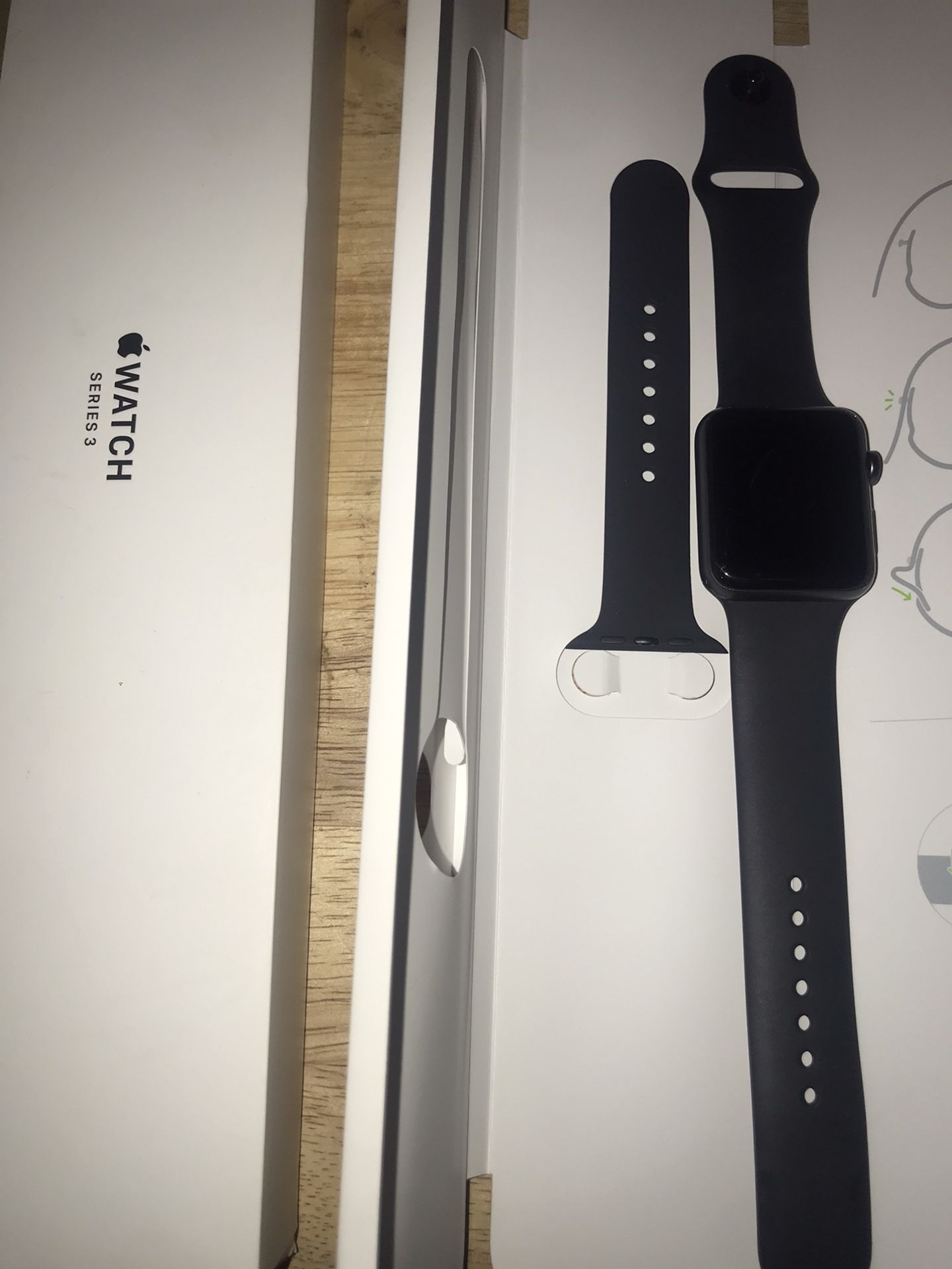 Apple Watch Series 3 (Black aluminum)