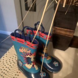 Boys. Boots. Like. New. /size.  7