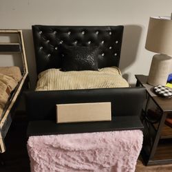 Small Basic bed with pink bedding