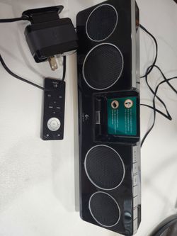 Logitech Pure-Fi Anywhere 2 iPod/iPhone 30-Pin Speaker Dock Remote Charger Tested