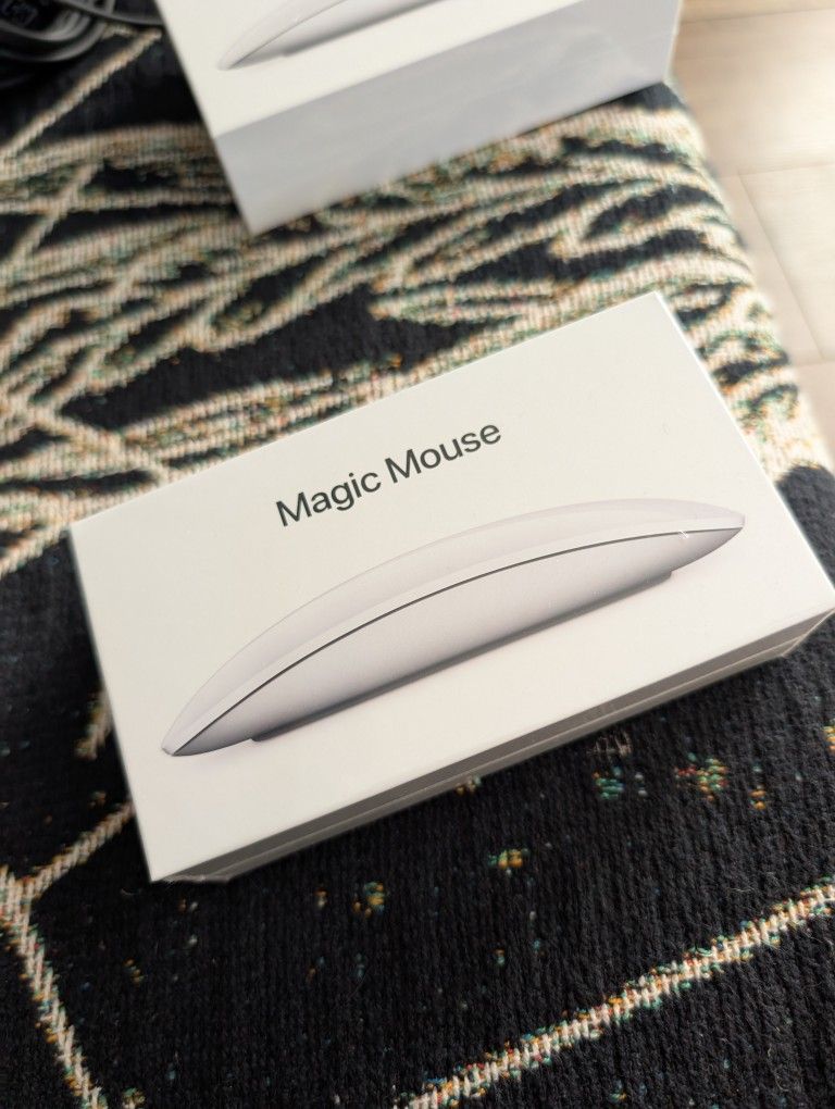 Apple Magic Mouse (Sealed)