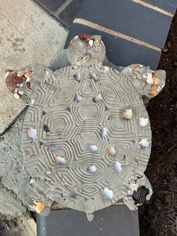 HANDMADE TURTLE STEPPING STONES pick up COSTA MESA $10 each custom made