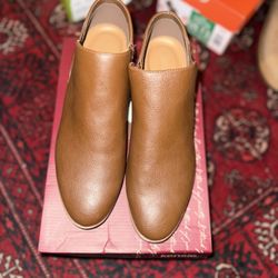 Kensie Women's Short Boot-Brown