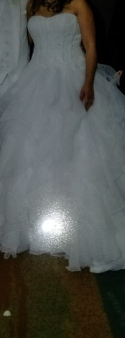 Wedding dress