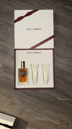 Men’s and women’s perfume