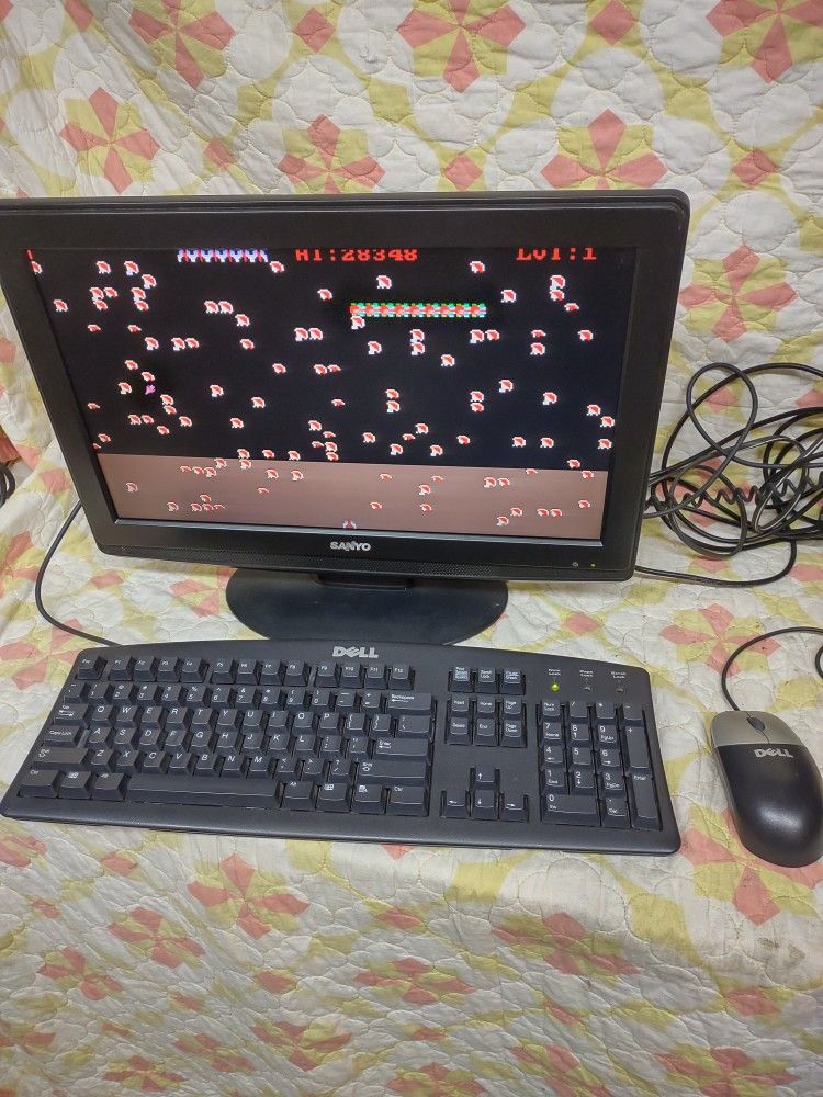 Sanyo Monitor Combo, Keyboard, Mouse