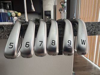 New Condition Ping G440 Iron Set 5-PW - Red Dot
