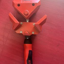 Bessey Angle Clamp 