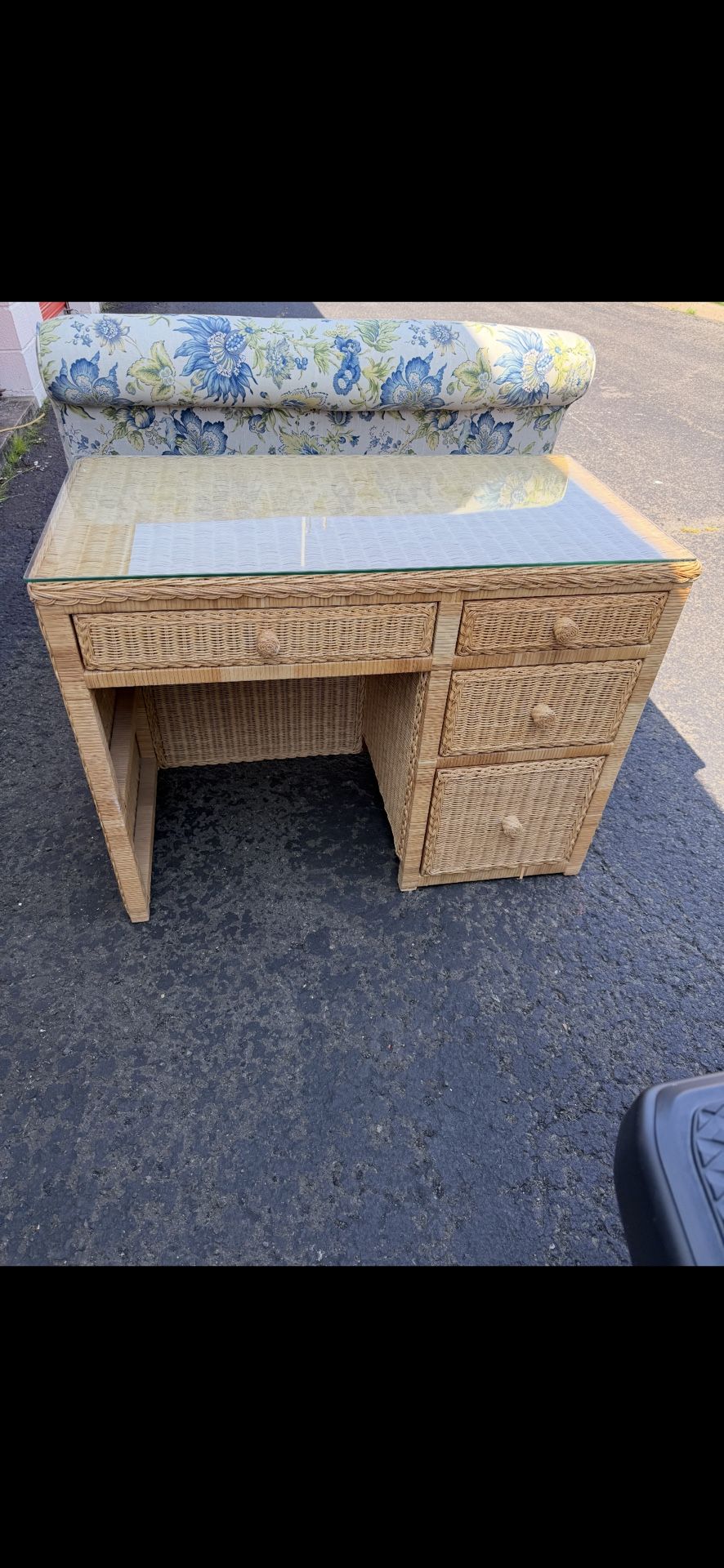 Beige Wicker cabinet desk