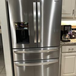 Whirlpool Sidebyside refrigerator
