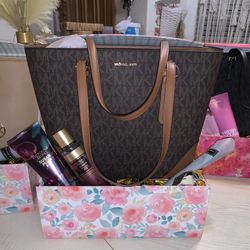 Michael Kors Bag With Victoria Secret Set 