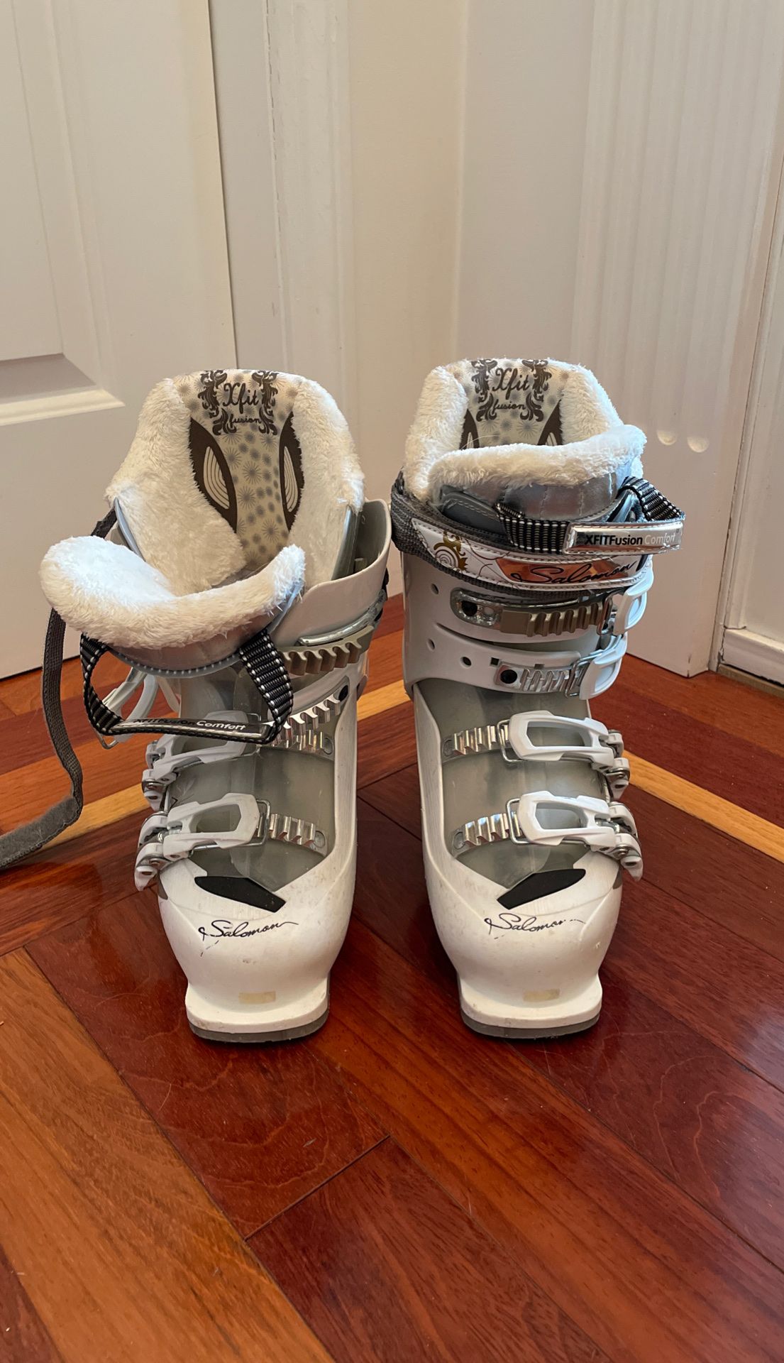 Salomon skii boot for kid