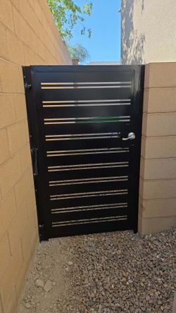 Se venden puertas y portones ala medida
