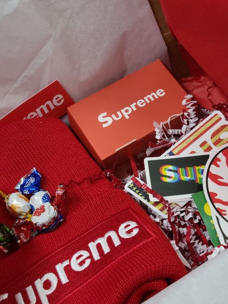 Supreme Beanie Gift Boxes