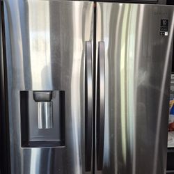 Samsung 27.8 cu ft French Door Refrigerator – Stainless Steel – Ice &