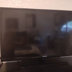 27  Inch  Flat screen TV