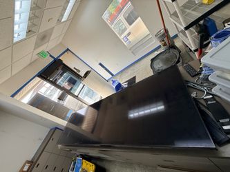 88” LG Screen Ultra Stretch Signage