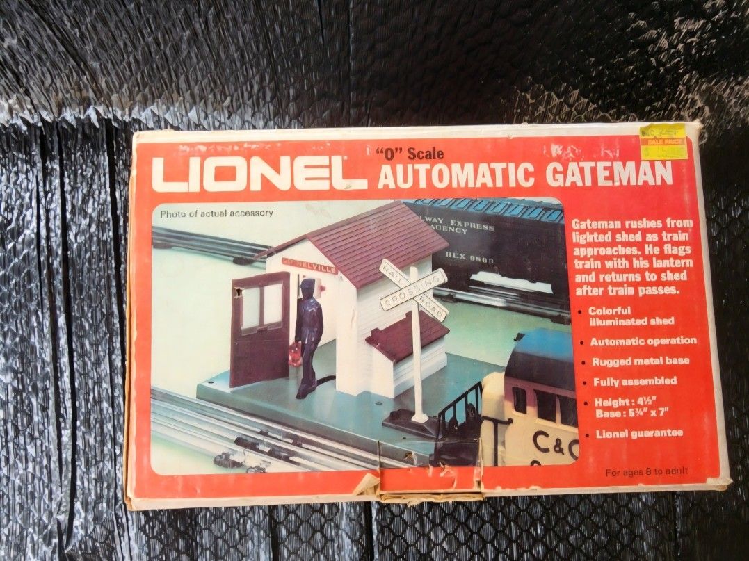 Vintage Lionel Automatic Gateman #145 Operating Gateman,  Crossing Tested