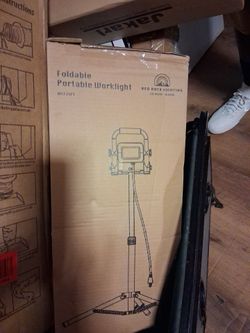 Outdoor folding light