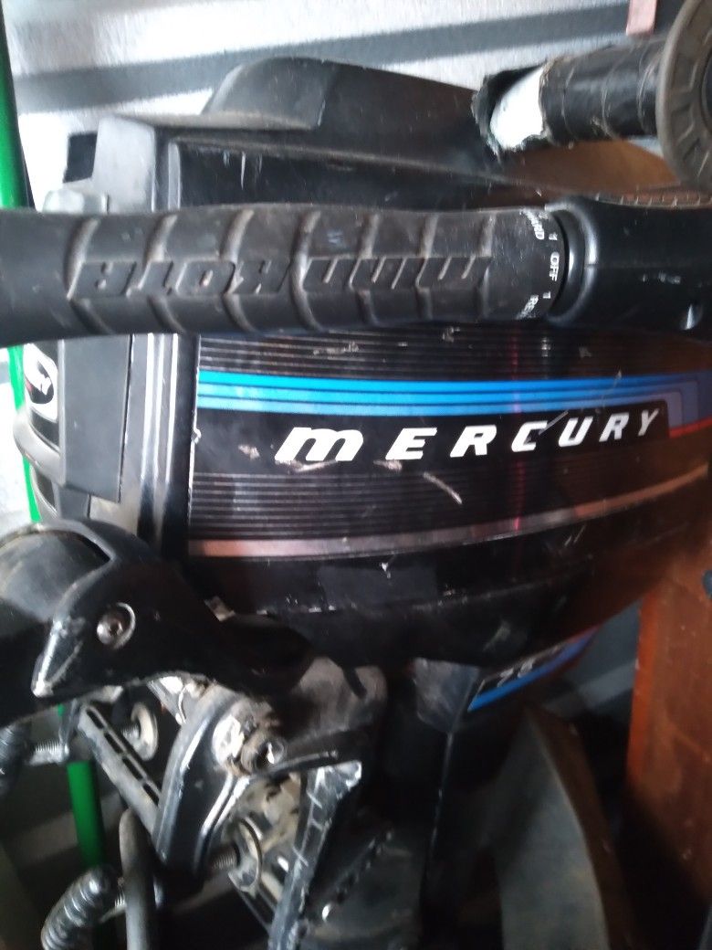 Mercury 7.5 Stroke Outboard Motor