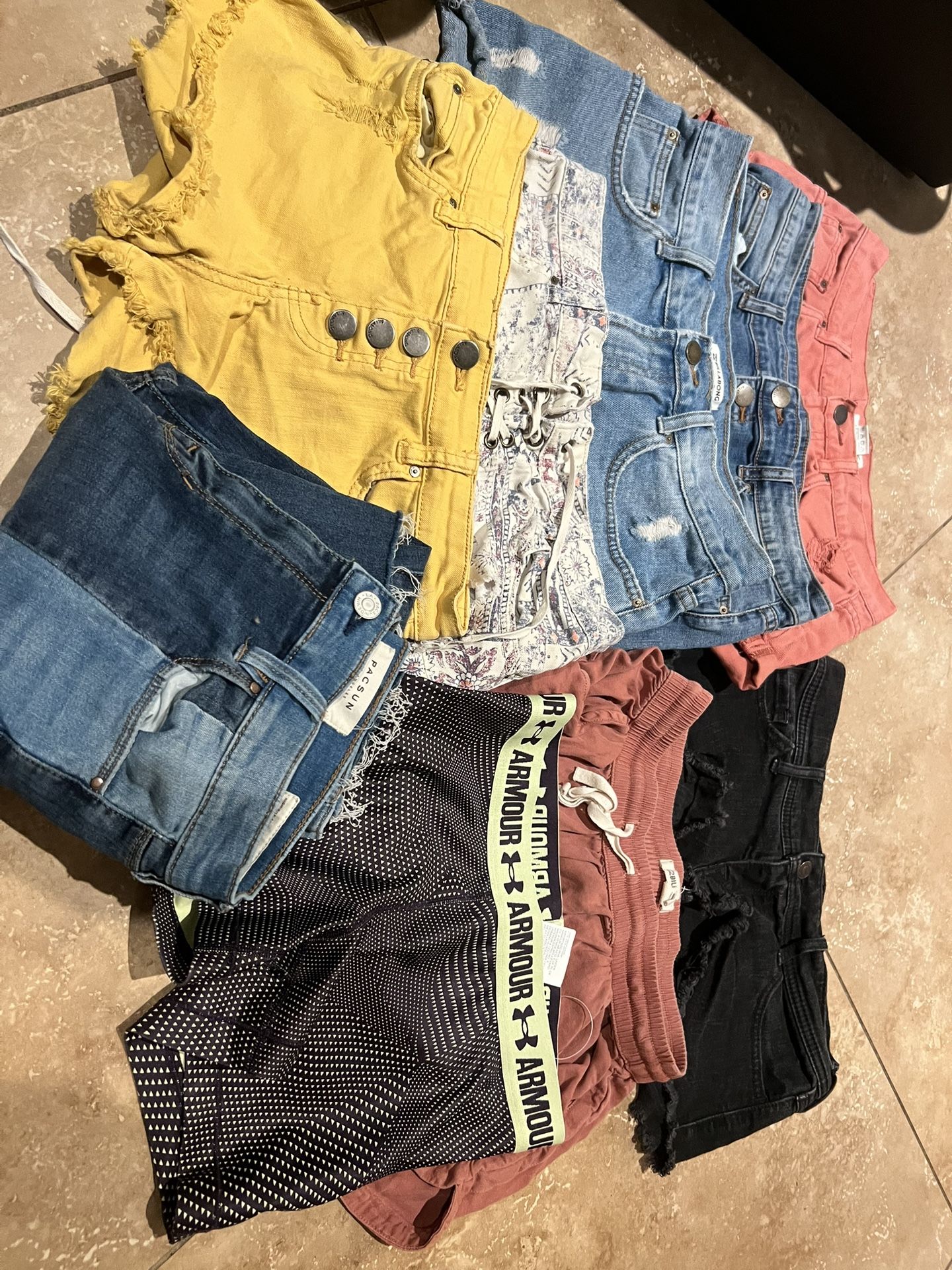 Women’s Clothing Lotk