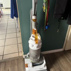 Dyson Dc 14 Vacuum