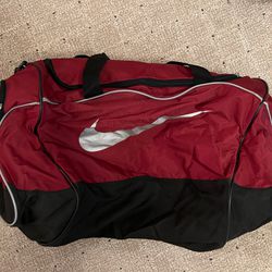 Nike Duffle Bag - Maroon 