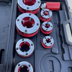 Ridgit pipe threader