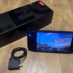 Lenovo Legion Go 8.8 144Hz 