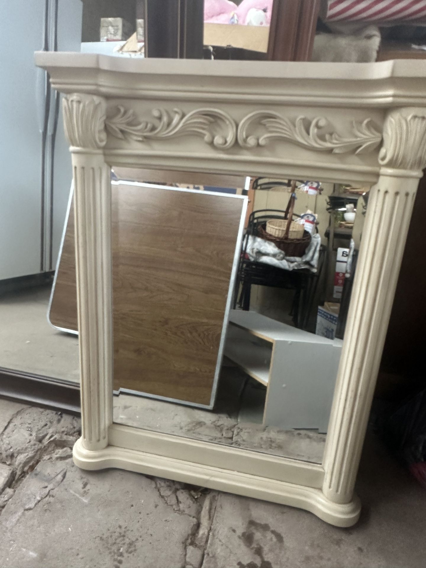Mirror And More