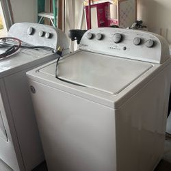 Whirlpool Washer And Dryer Set