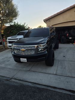 Chevrolet Tahoe Full-Size SUV Lifted