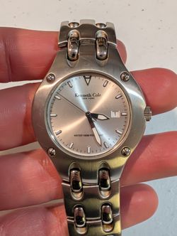 Kenneth Cole New York Men Wristwatch New Battery Runs KC3238 41mm Steel Used SilverTone