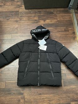Moncler Puffer (PRICE NEGOTIABLE)