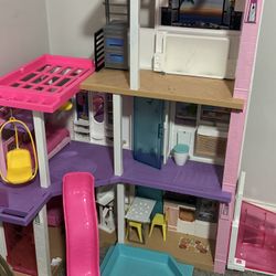 Doll House 