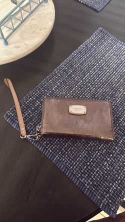 Michael Kohrs metallic wallet
