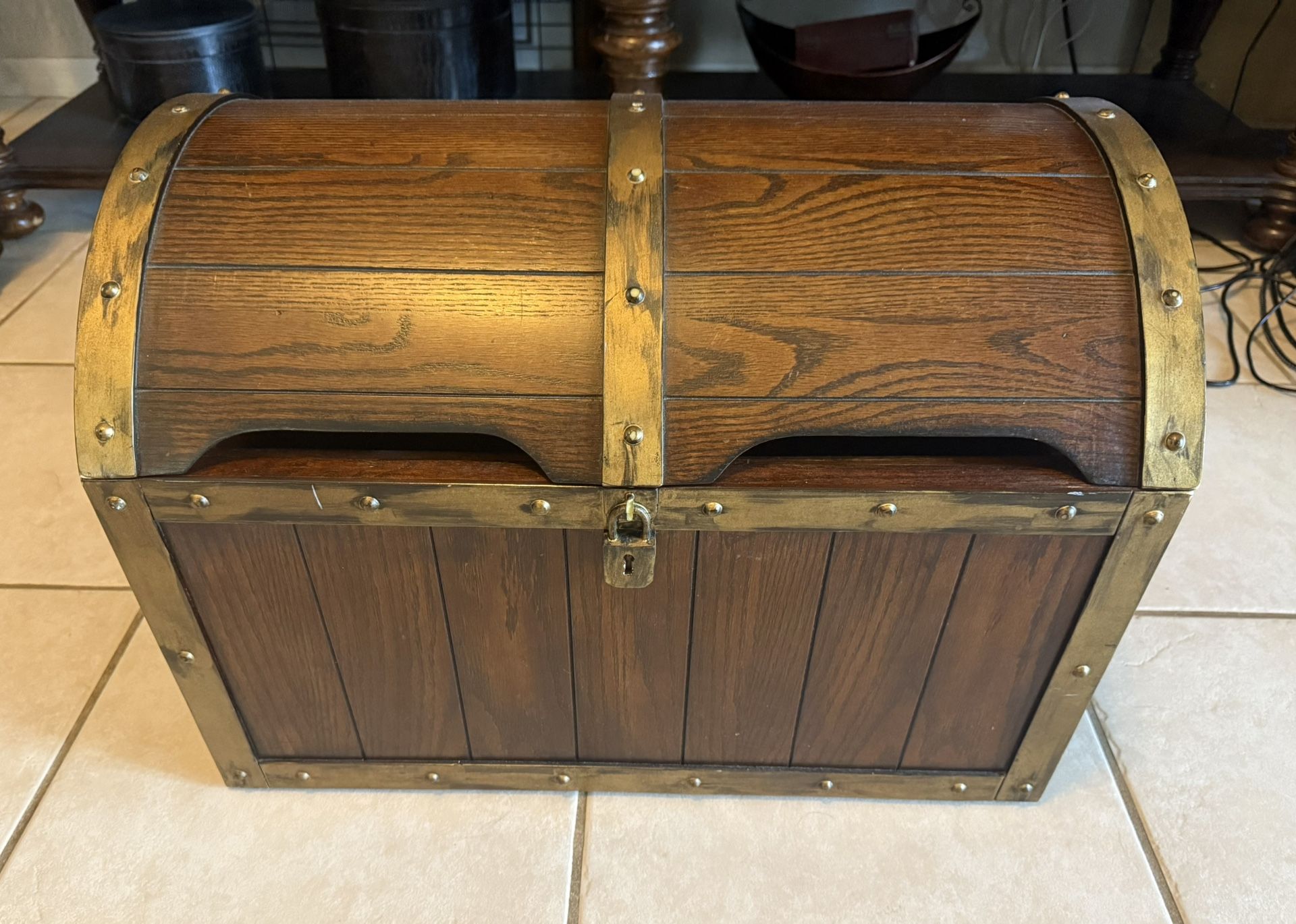 Treasure Chest Wooden Children’s Toy Chest