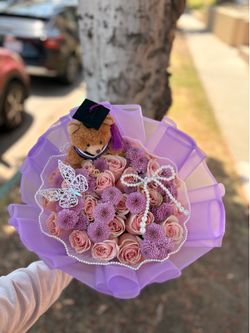 Ramo buchon roses flower bouquet