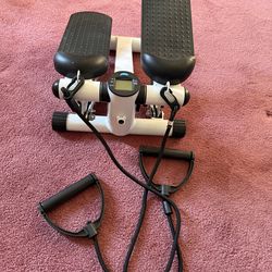 Máquina para hacer ejercicio .. muy pocas veces usado