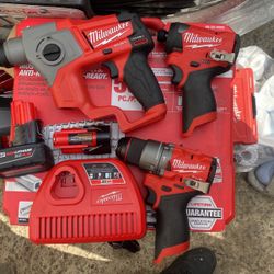 Milwaukee Fuel Drills And Rotary Hammer With Batteries And Charger