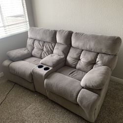Nice Electric Recliner Couch 