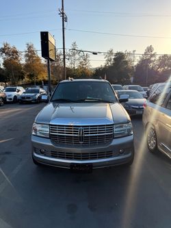2008 Lincoln Navigator – Excellent Condition – Salvage Title