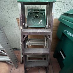 4ft Step Ladder for Sale