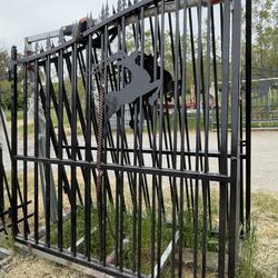 Driveway Gate ~ Dual Swing