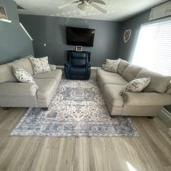 Leaving Room Set With Carpet And Recliner