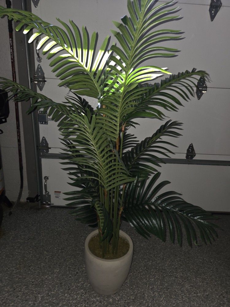 Faux Plant 4ft Tall